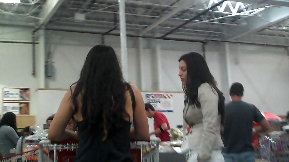 25P Nice sexy ass & butt in white jeans looking good