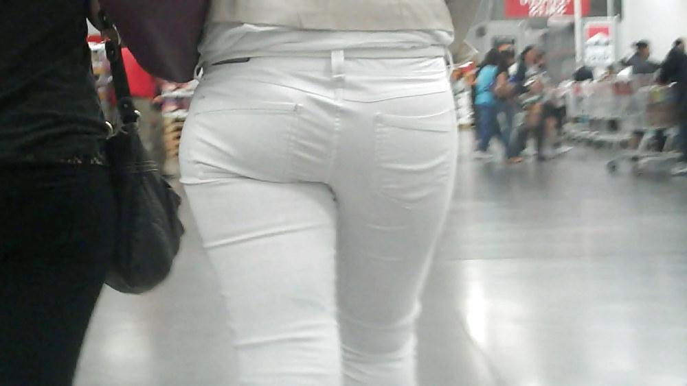25P Nice sexy ass & butt in white jeans looking good