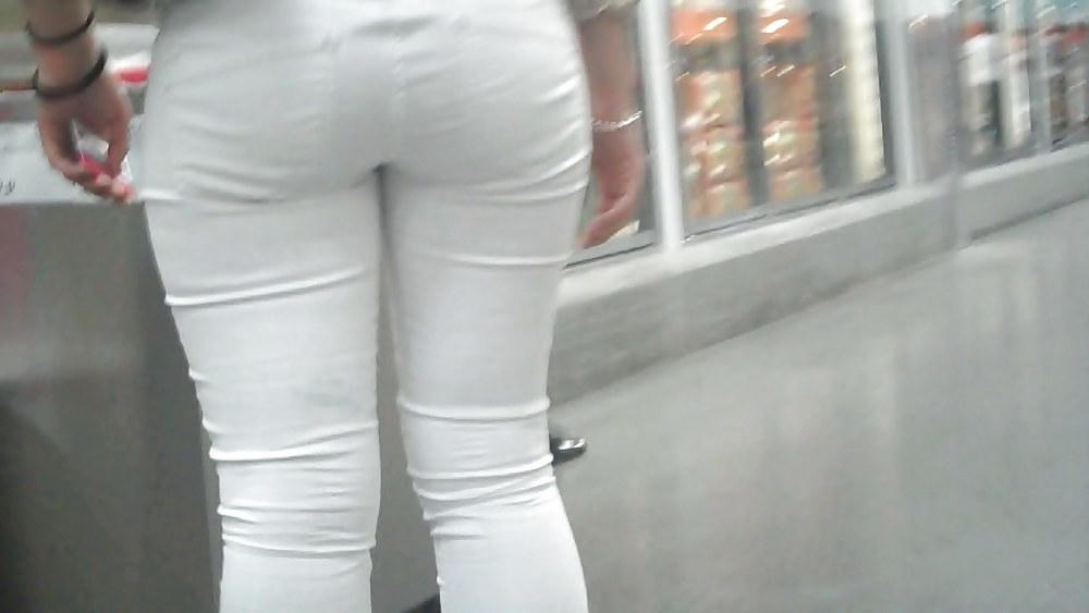 25P Nice sexy ass & butt in white jeans looking good