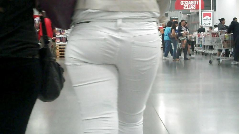 25P Nice sexy ass & butt in white jeans looking good