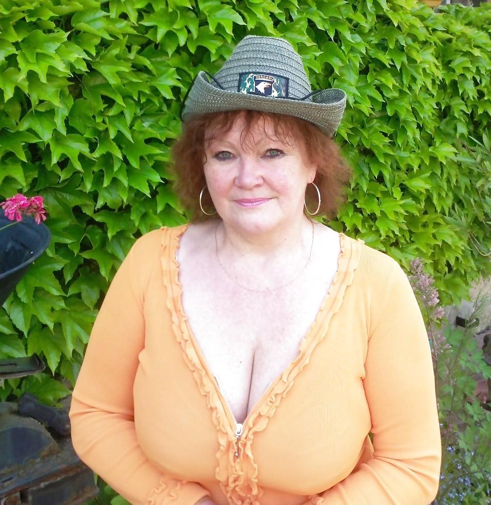 19P Busty women 39 (Old women clothed special).