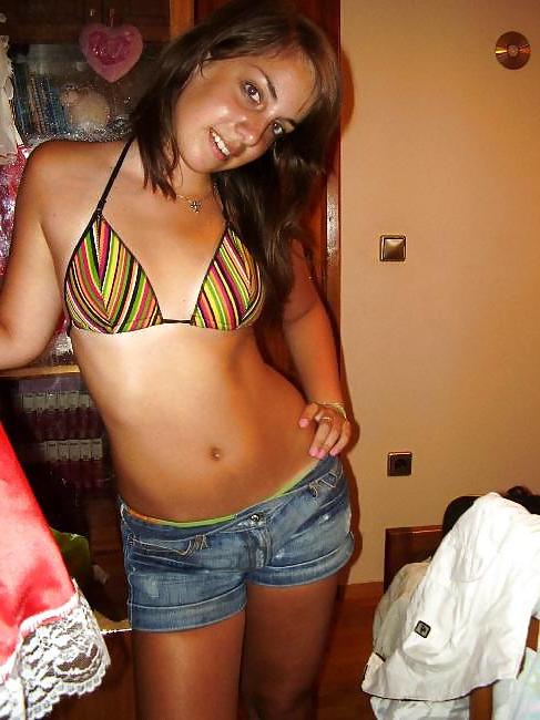 7P Greek babe NN