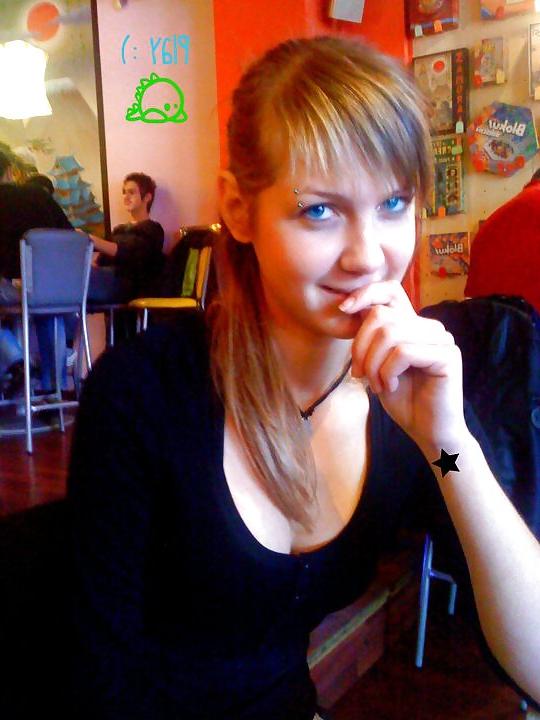 25P Greek Teen Girls 5