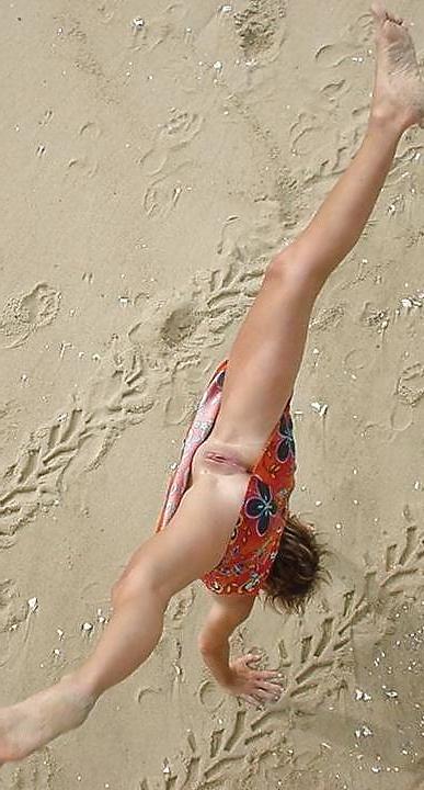 20P Upskirt - 3