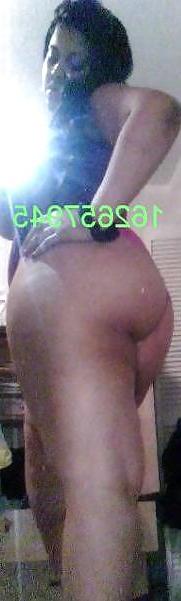 13P Sexy black girl with a big ass