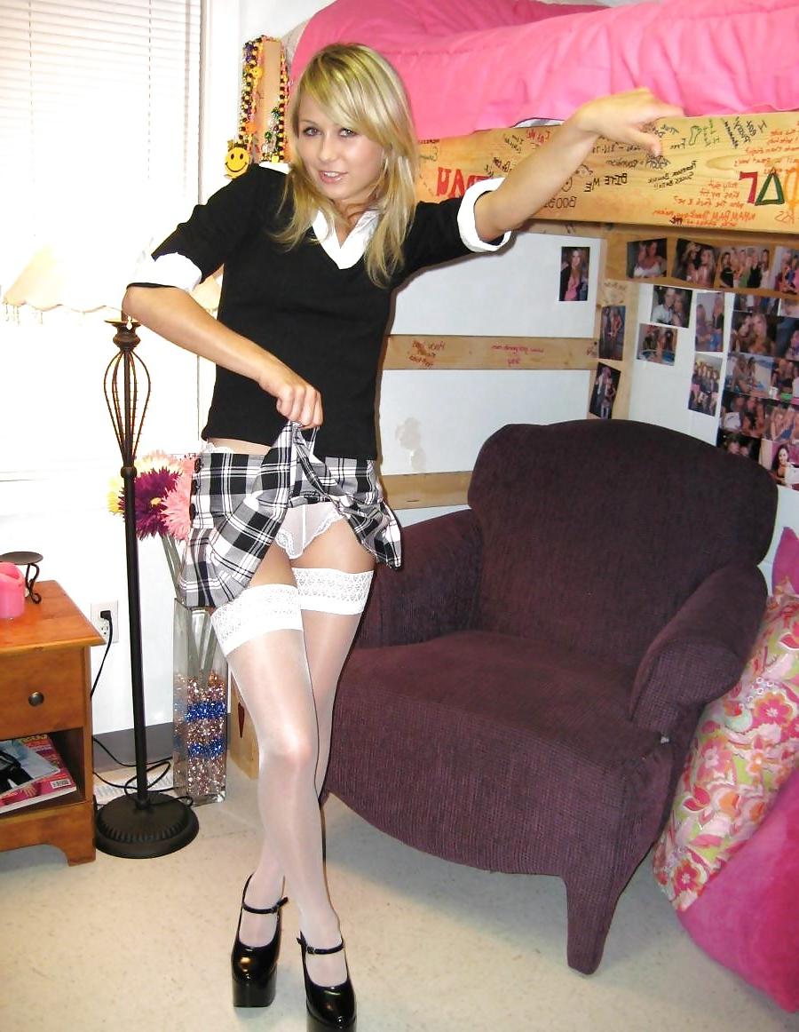 15P UPSKIRT - WIE SIEHT ES DRUNTER AUS 5?
