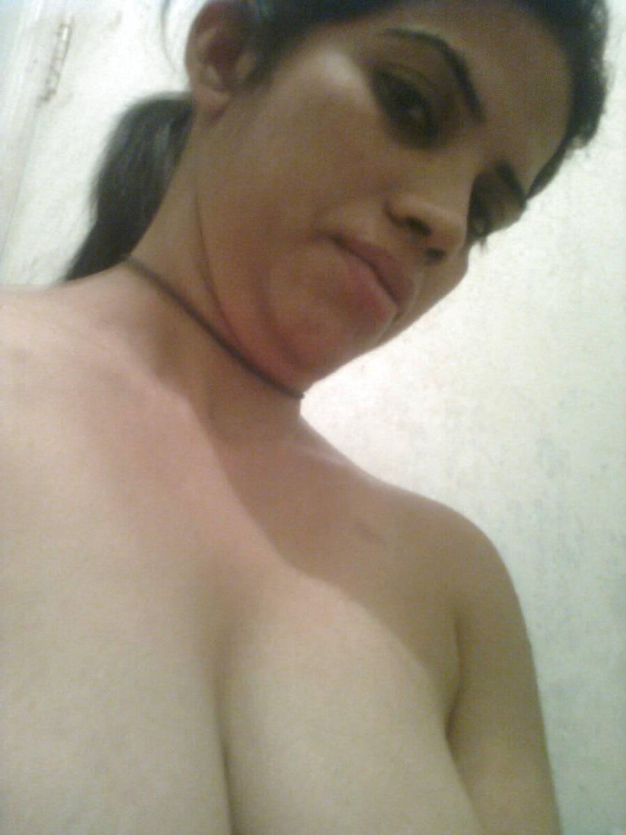 16P My sexy breast and vagina :)