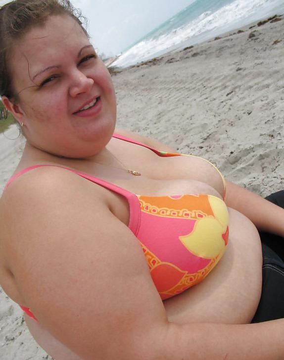 11P Mom and daughter's friend at beach