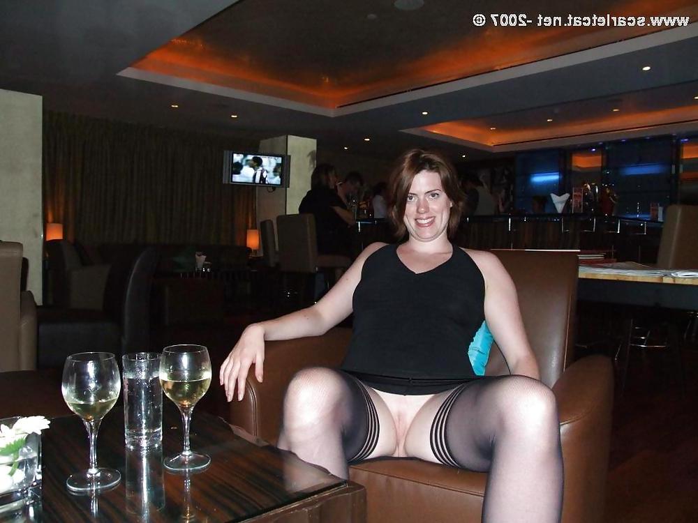 19P Upskirt without panties