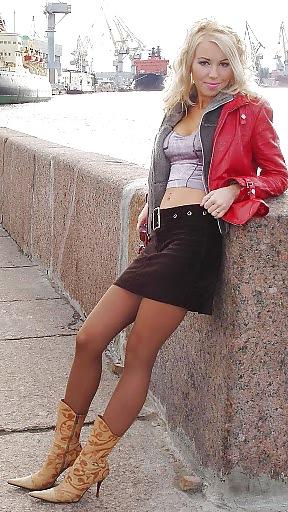 21P Non Nude but Sexy 6