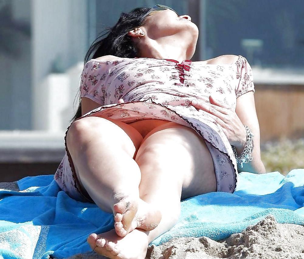 25P Viva el Verano  Voyeur