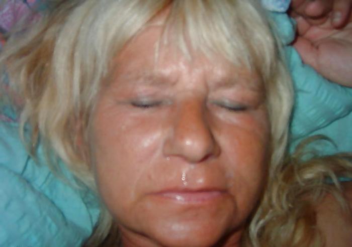 25P Granny facials
