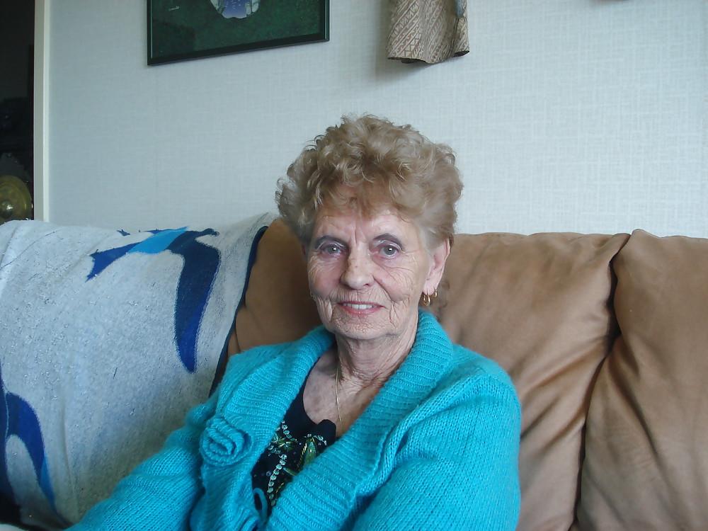22P 80-years old granny