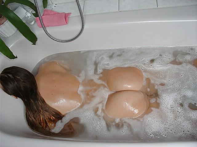25P Sarah Big Butt.Platinum.