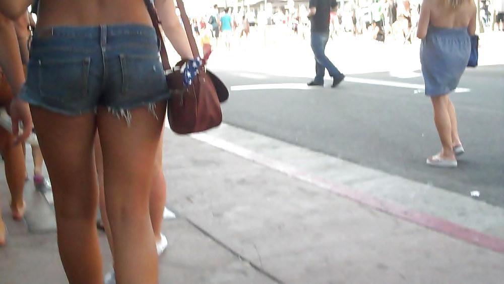 12P Butt & ass in jeans shorts that I like