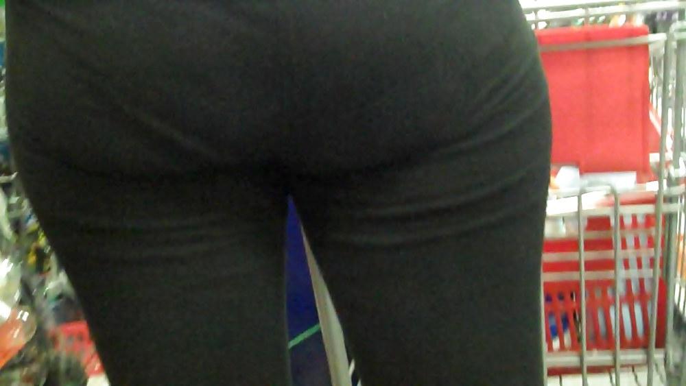 16P Some new ass butt in jeans pictures