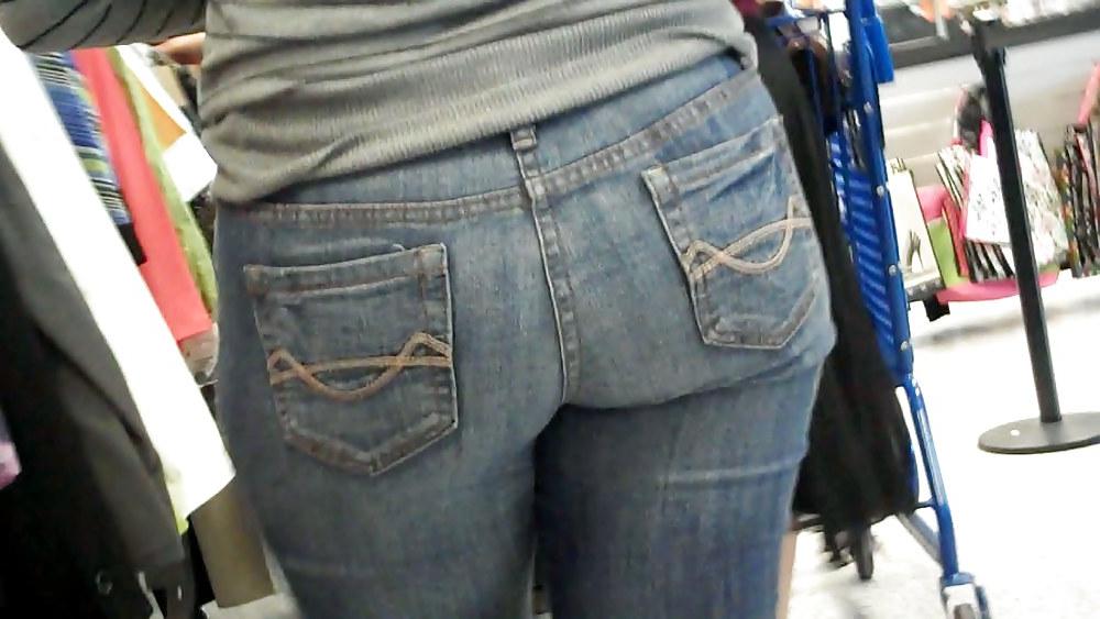 16P Some new ass butt in jeans pictures