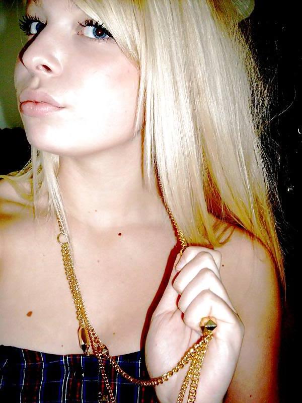 14P Nice (non nude) girls 34