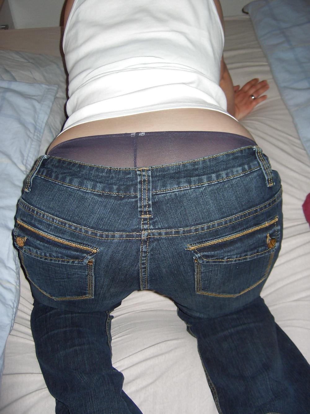 17P My wifes big butt 2