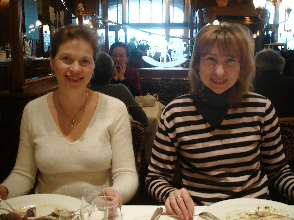 25P Russian Mother and Daughter