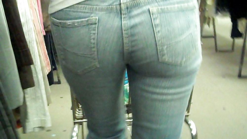 12P Nice ass and butt hiding behind jeans 