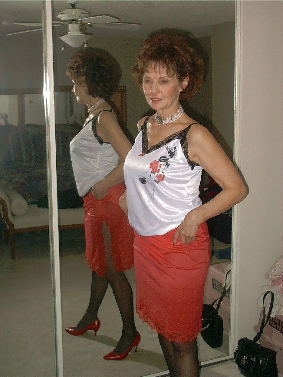 25P More sexy granny Aunt S