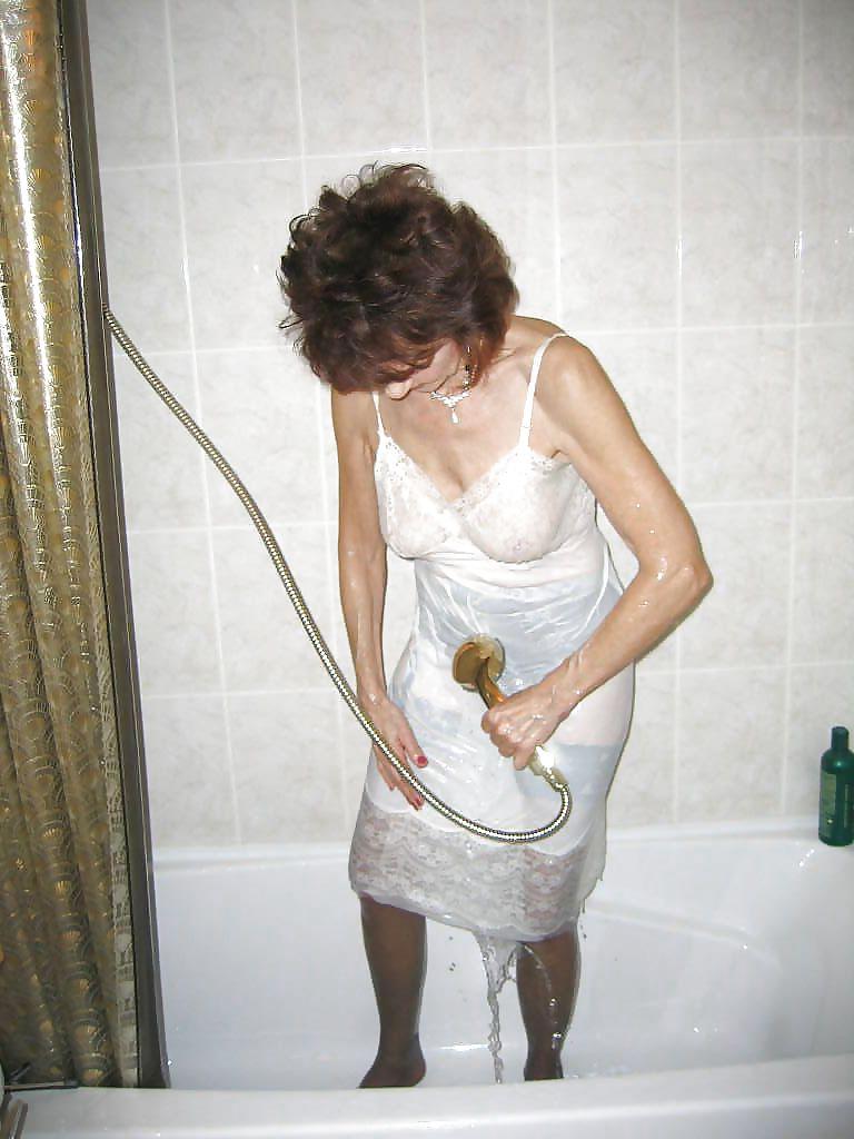 25P More sexy granny Aunt S