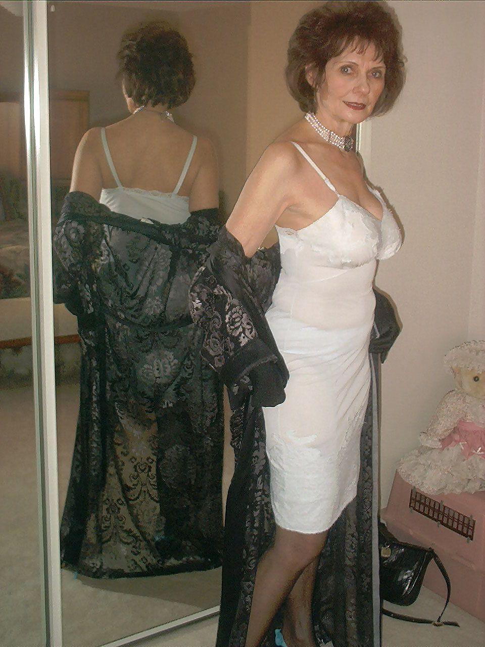 25P More sexy granny Aunt S
