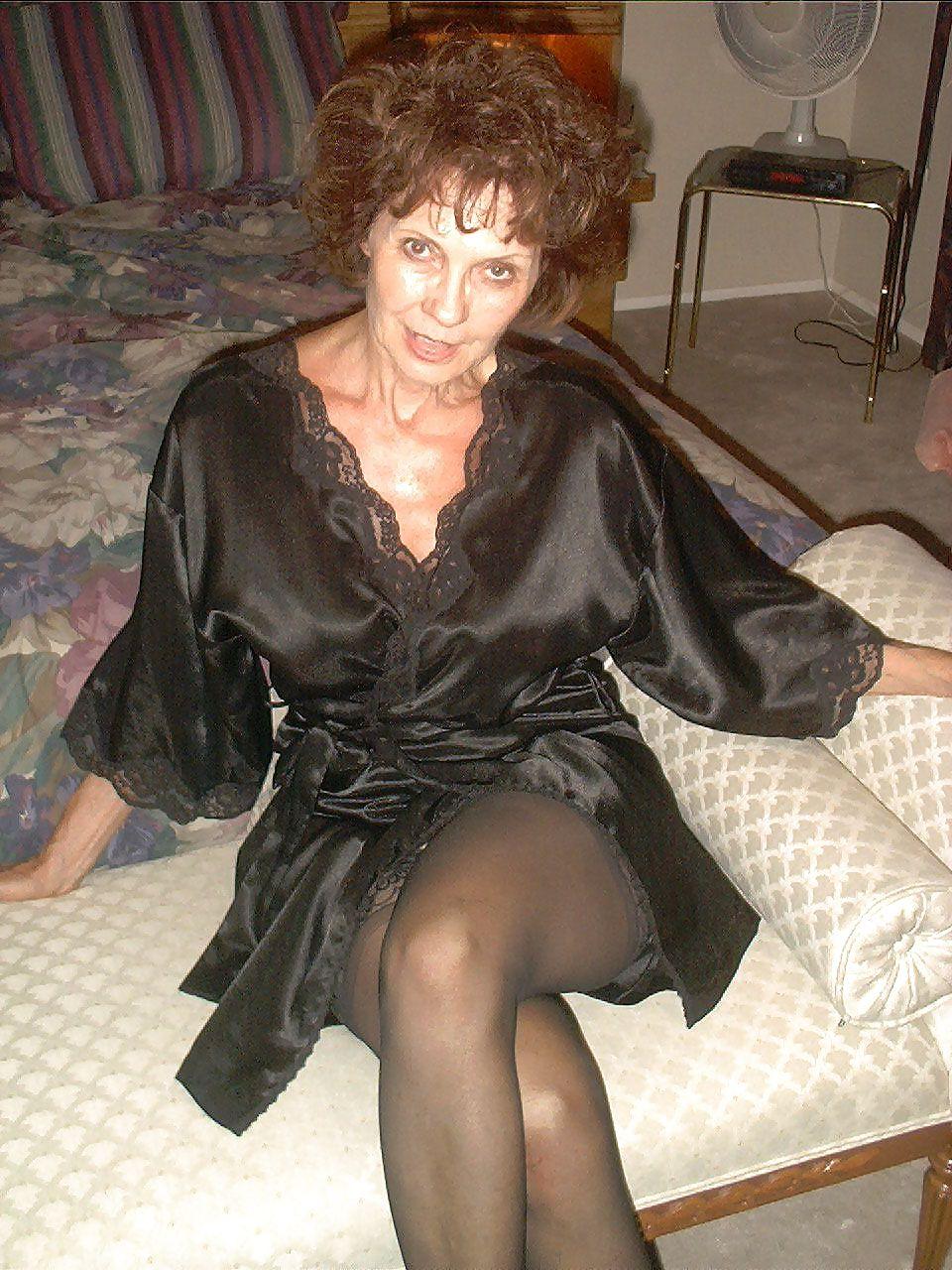 25P More sexy granny Aunt S