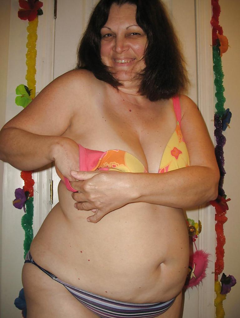 14P Older BBW MILF (without her daughter this time)