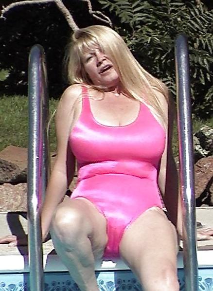 25P Swimsuit bikini bra bbw mature dressed teen big huge 2