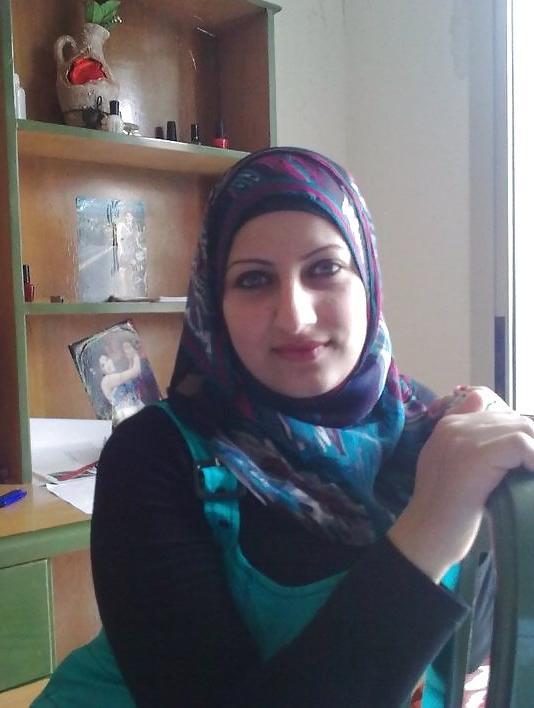 25P Hijab girls 