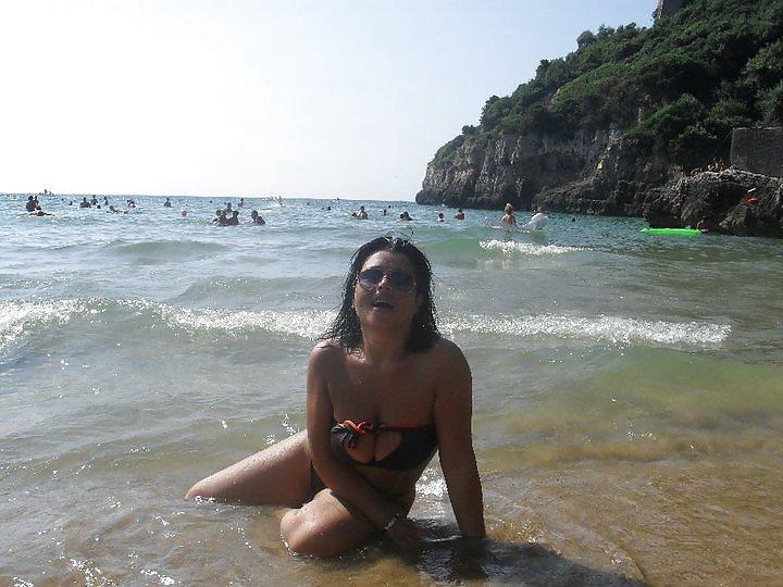 25P Hot MILF from Italy I would fuck!!!