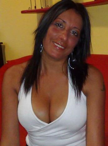 25P Hot MILF from Italy I would fuck!!!