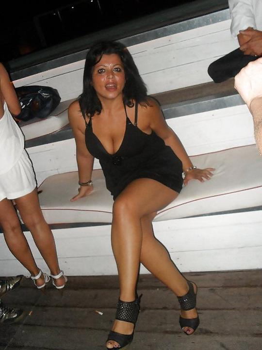 25P Hot MILF from Italy I would fuck!!!