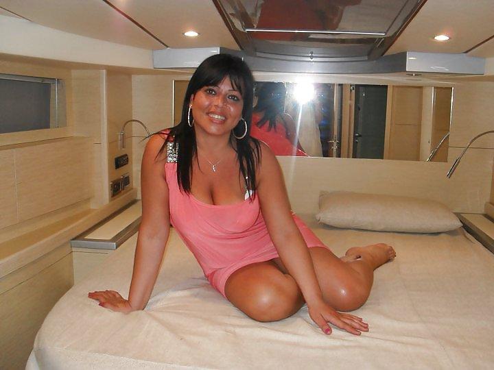 25P Hot MILF from Italy I would fuck!!!