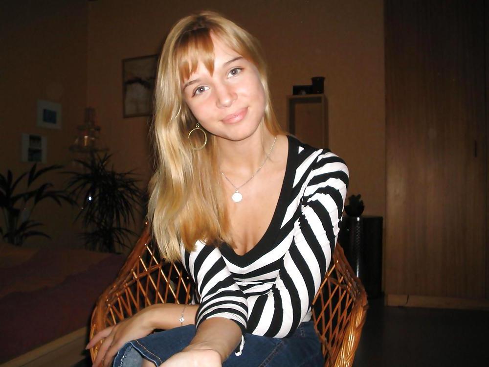 19P Russian Girl Lena