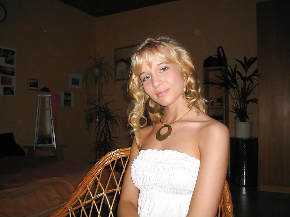 19P Russian Girl Lena