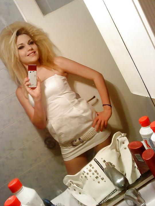 25P Greek blondes part 4