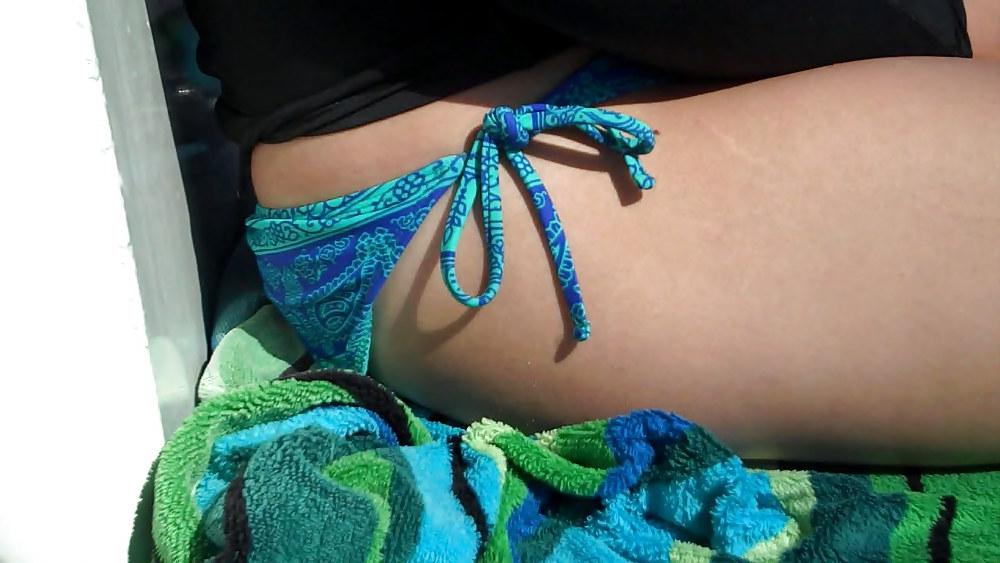 25P Fanny has a nice ass & butt in bikini