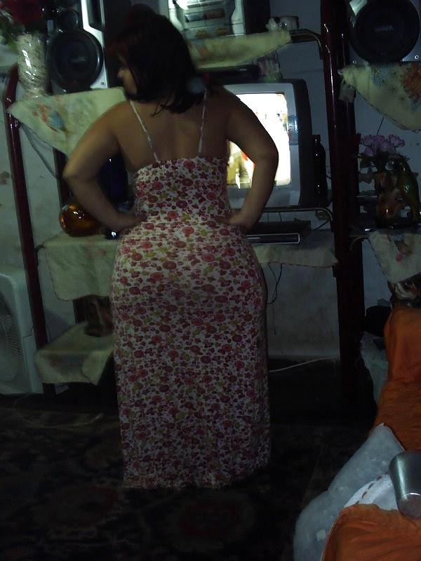 21P Does my butt look big in this dress?