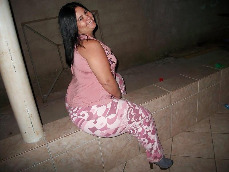 21P Does my butt look big in this dress?