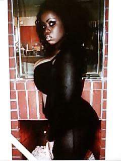 25P Thick asses n tight clothes