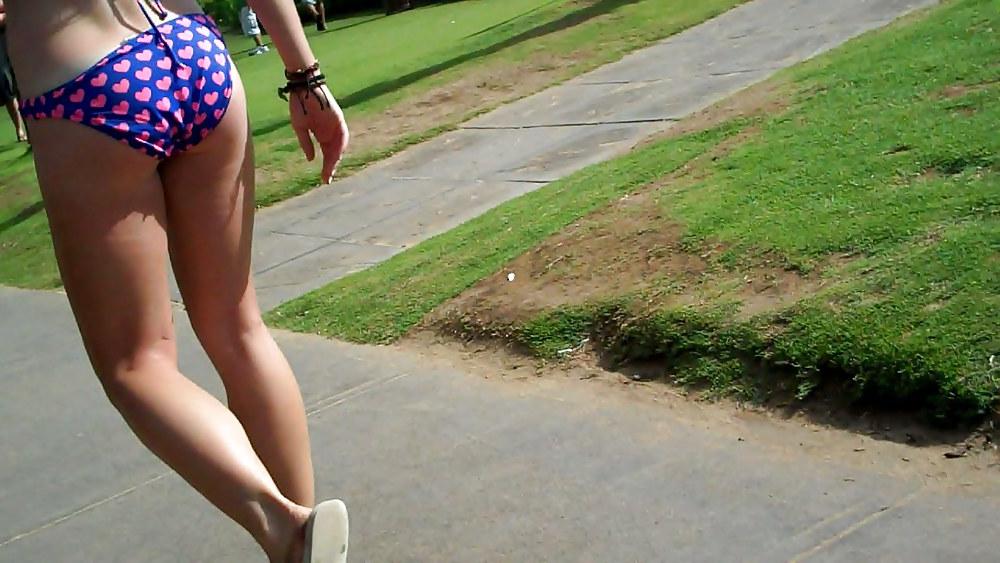 25P Her butt & ass look so good from behind