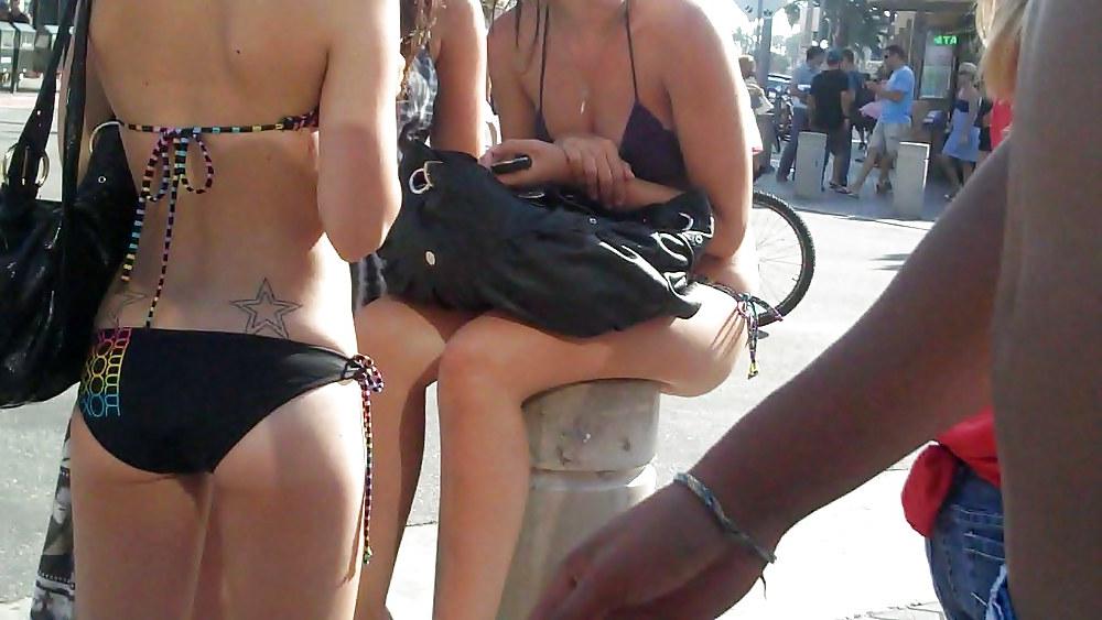 25P Her butt & ass look so good from behind