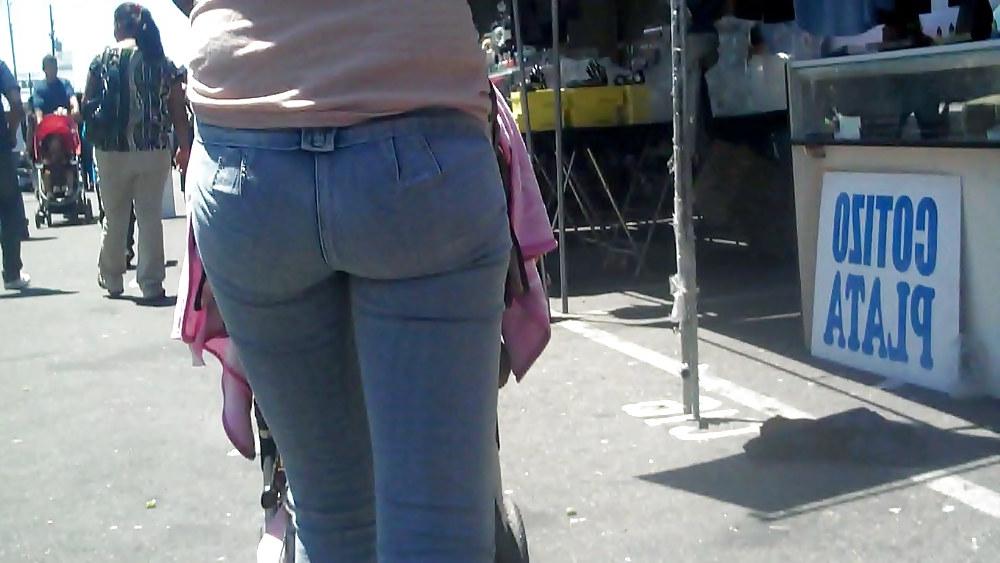 25P Her ass is lovely butt nice in jeans 