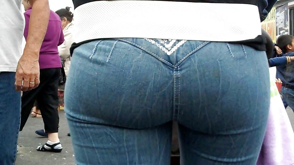 25P Her ass is lovely butt nice in jeans 