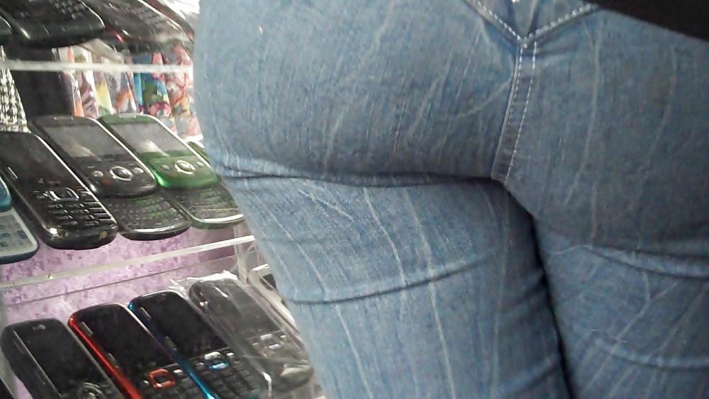 25P Her ass is lovely butt nice in jeans 