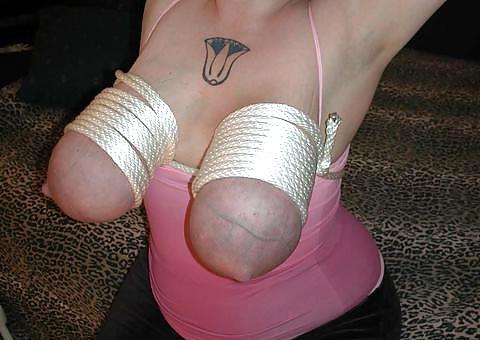 25P Titties and rope
