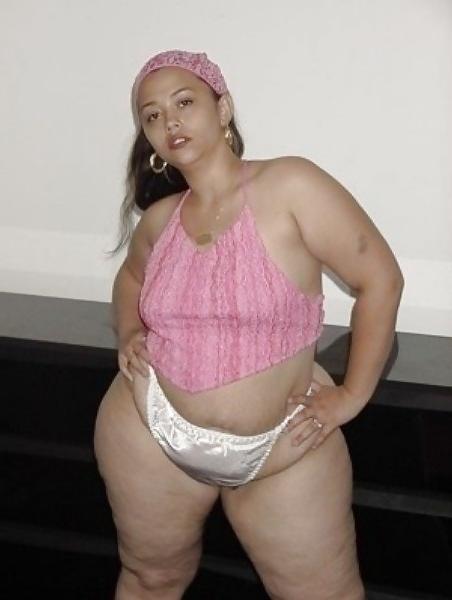 20P Sexy BBW in white panties...